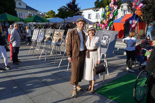 Retro piknik na grójeckim rynku
