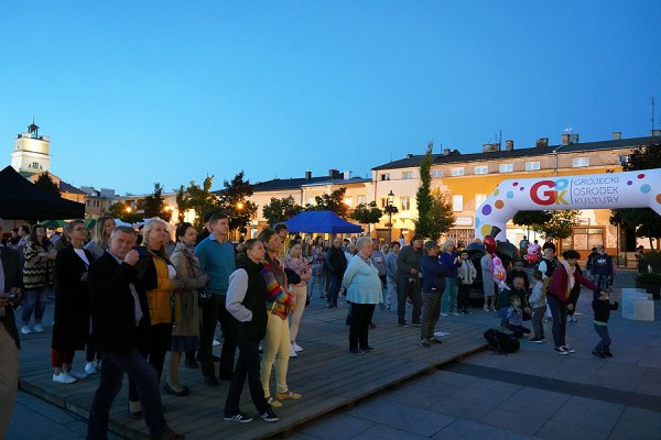 Retro piknik na grójeckim rynku