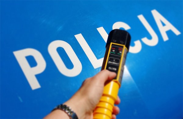 Policjant z Grójca w czasie wolnym ujawnił nietrzeźwego kierowcę