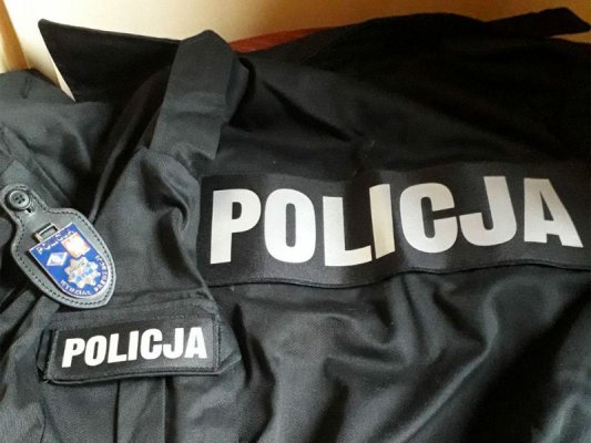 16-latek przebrał się za policjanta