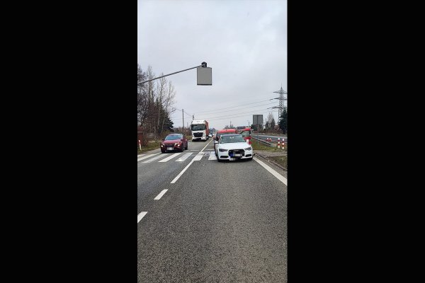 Zderzenie fiata z audi na DK7. Jeden z kierowców był pijany
