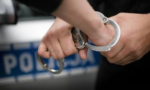 Za swoje zachowanie wobec żony i dzieci trafił do aresztu