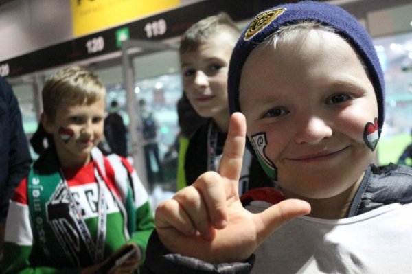 200 dzieci z Grójca i okolic na meczu Legia Warszawa - Wisła Kraków