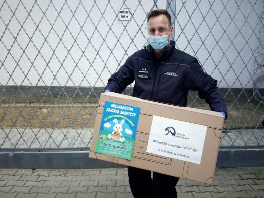 Dla każdego coś dobrego, czyli zbiórka słodyczy w Areszcie