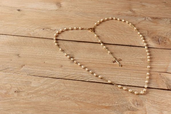 Co podarować na komunię chrześniakowi? 8 inspiracji