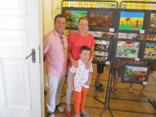 Laureaci konkursu plastycznego zorganizowanego przez KRUS