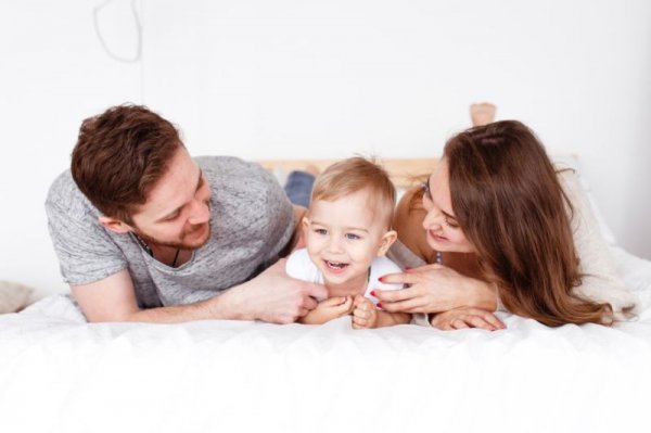 Czym są materace nawierzchniowe 200x200 i jaką spełniają funkcję?