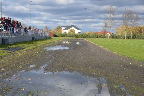 Jest dwóch chętnych na przebudowę stadionu