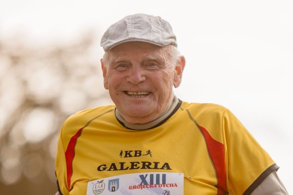 Bohdan Czacharowski nagrodzony medalem Zasłużony dla Powiatu Grójeckiego