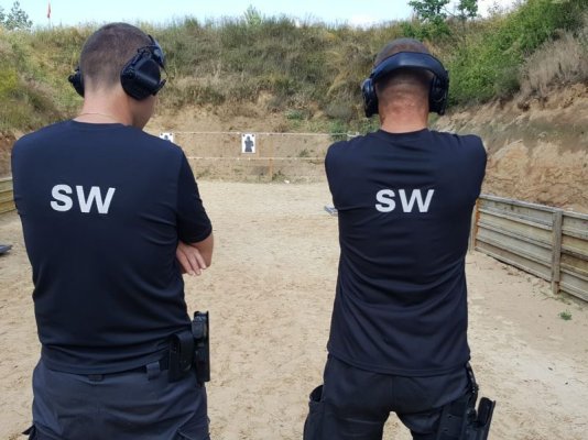 Szkolenie strzeleckie w Areszcie Śledczym w Grójcu