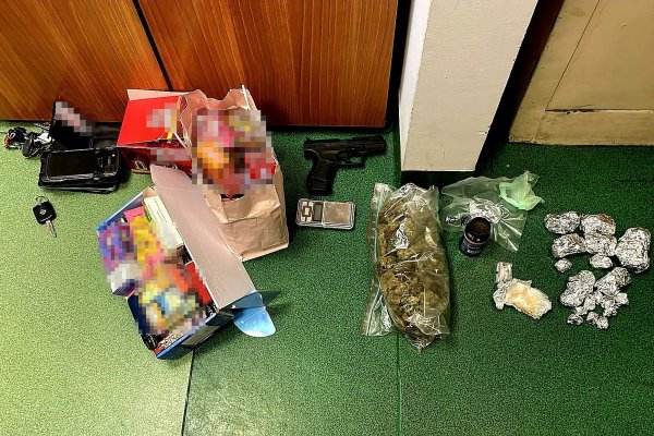 Zatrzymano 30-letniego dilera. Zabezpieczono marihuanę, mefedron, amfetaminę oraz kokainę