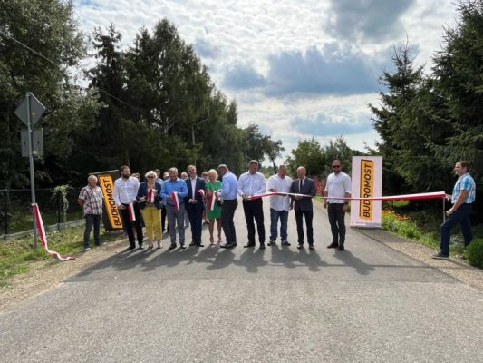 Droga Załącze - Zalesie zyskała nową nawierzchnię