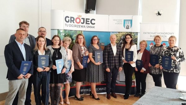 Nagrody burmistrza Grójca dla dyrektorów szkół i przedszkoli