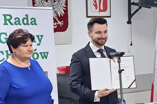 Piotr Bernaciak już formalnie nowym wójtem gminy Chynów. Złożył ślubowanie