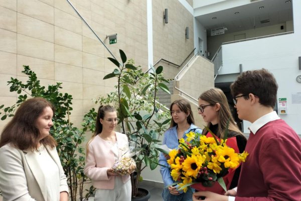 Za togą stoi człowiek – uczniowie z Nowej Wsi w grójeckim sądzie     
