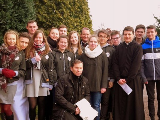 Przede wszystkim człowiek. Dopiero potem ksiądz - rozmowa z Ks. Kamilem Falkowskim