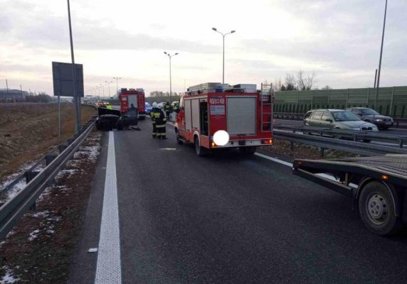 Skoda najechała na golfa. Jedna osoba ranna