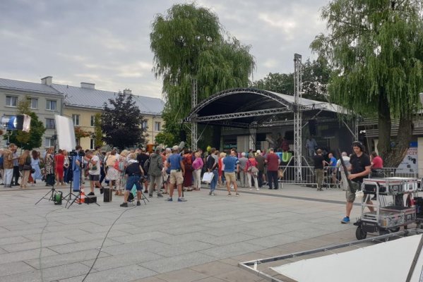 Rynek w Grójcu zamienił się w plan filmowy (ZDJĘCIA!)