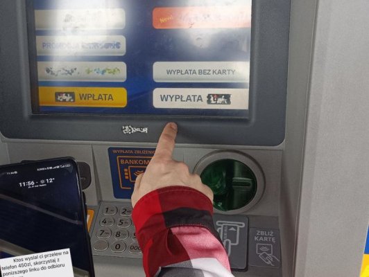 Przelewając pieniądze chcieli pomóc znajomym. Zasili portfel oszusta