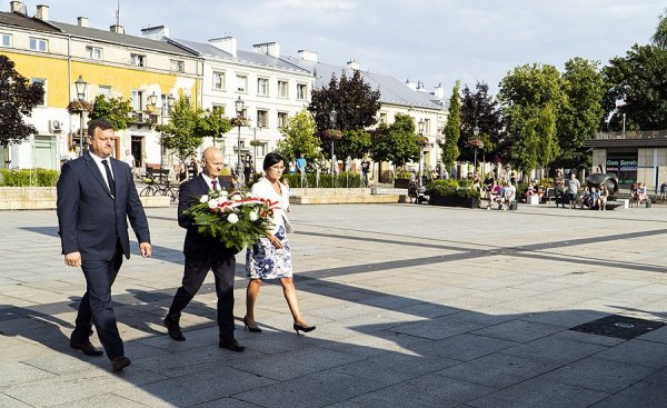 Oddali hołd bohaterom (ZDJĘCIA)