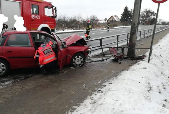 Wypadek na skrzyżowaniu Medalowej z drogą nr 50
