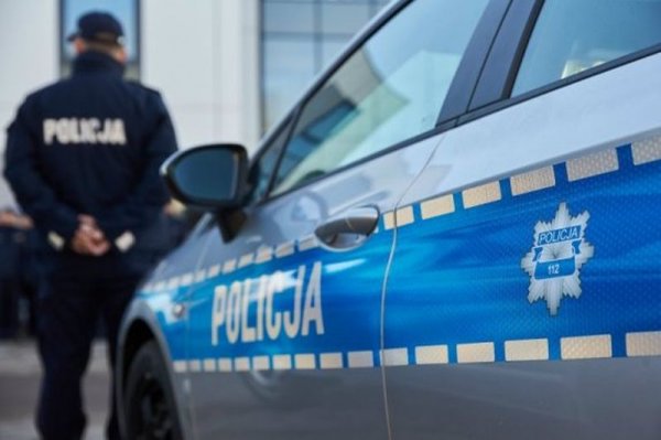 Miał amfetaminę w portfelu. Zaczął wyzywać policjantów