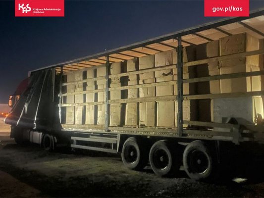15,8 ton nielegalnego suszu w ciężarówce zamiast nawozów