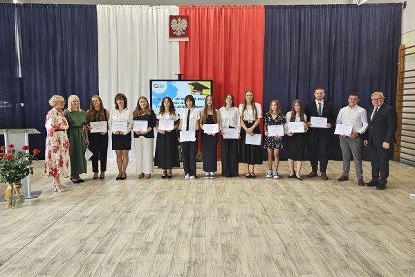 Po raz kolejny około 100 tys. zł zł dla uczniów CKZiU w Nowej Wsi