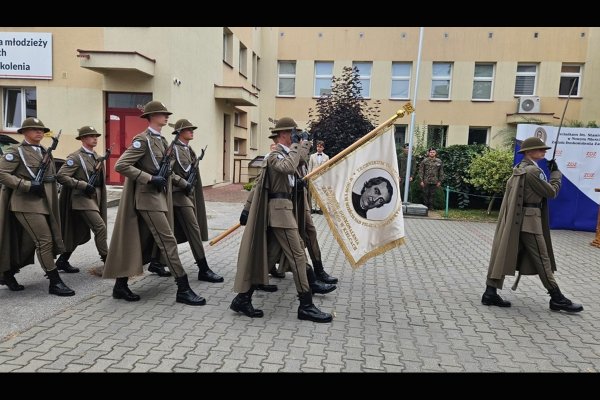 Inauguracja roku szkolnego w klasach mundurowych
