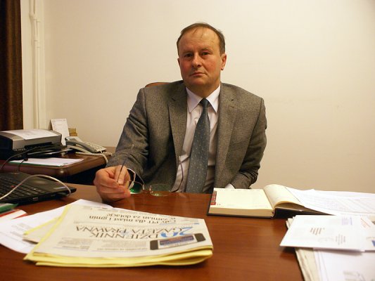 Nowa Wieś pod młotek. Polemika z nikim