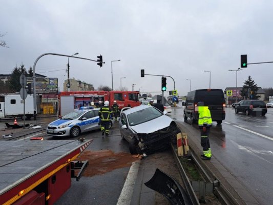 PILNE! Zderzenie na skrzyżowaniu w Tarczynie