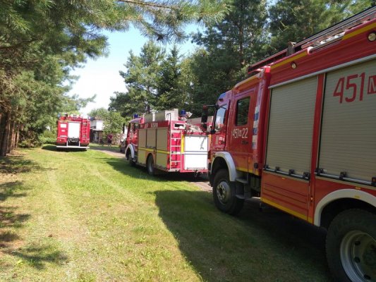 Wybuch gazu pod Grójcem. Poparzonego mężczyznę zabrał śmigłowiec LPR