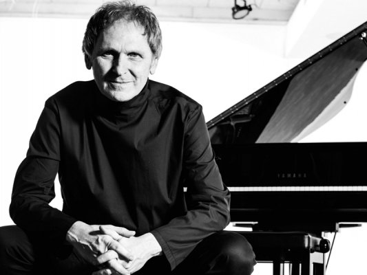 Artur Dutkiewicz Trio w Warce!