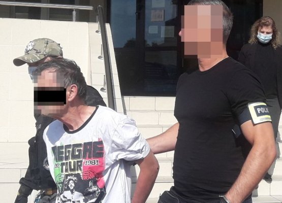 Pościg, strzały i taranowanie. Kierowca na trafił do aresztu