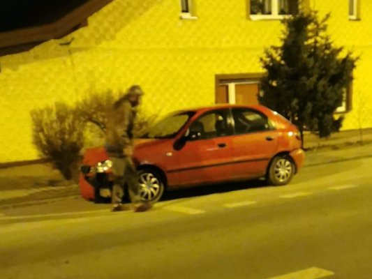 Rajd pijanego kierowcy po Błędowie. Zatrzymali go mieszkańcy (VIDEO!)