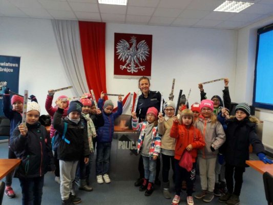 Dzieci poznawały tajniki pracy Policji