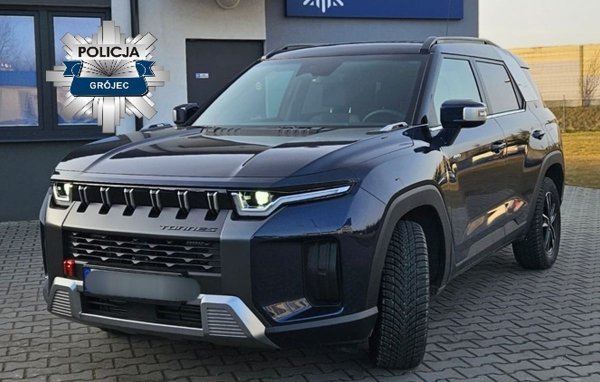 Nowe radiowozy dla grójeckich policjantów [FOTO]