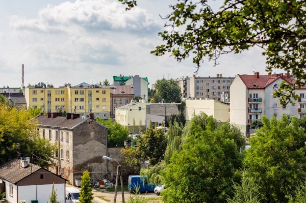 Nasilił się proceder podrzucania odpadów do ulicznych koszy