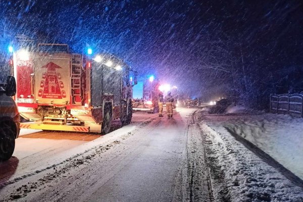 Trudne warunki na drogach powiatu grójeckiego. Doszło do dwóch groźnych zdarzeń 