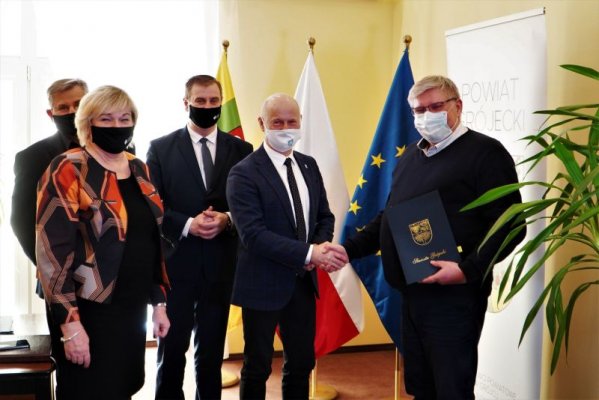 Podpisano umowy na przebudowę ul. Poświętne oraz drogi Grójec - Miedzechów