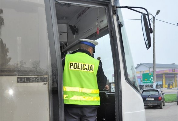 Grójecka policja: Kontrole autokarów