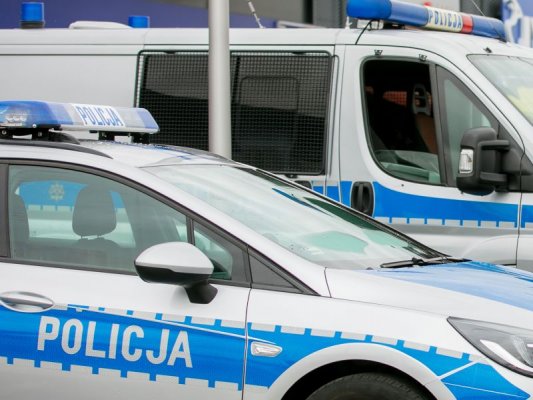 Pijany kierowca wjechał do rowu. Miał dożywotni zakaz prowadzenia pojazdów