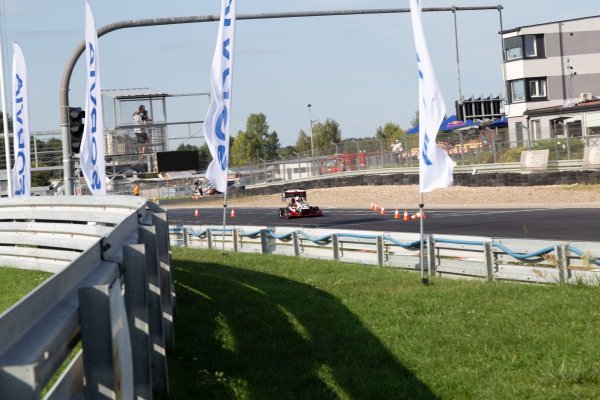 Prestiżowe zawody Formula Student na Autodromie Słomczyn