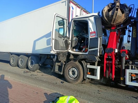 PILNE! Wypadek na DK50 w okolicach Drwalewa