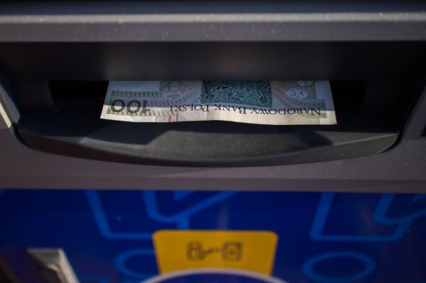 Po napaści Rosji na Ukrainę trwa oblężenie banków w Grójcu
