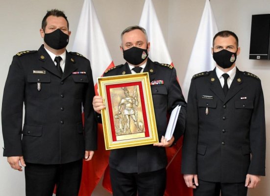 Zmiana warty u strażaków z Grójca. Pożegnano st. bryg. Jacka Wichowskiego