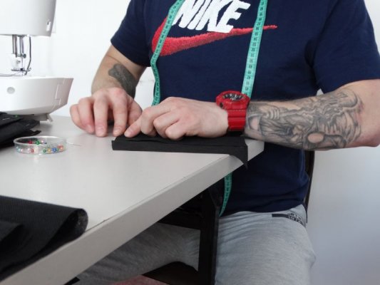 Skazani z aresztu w Grójcu szyją maseczki