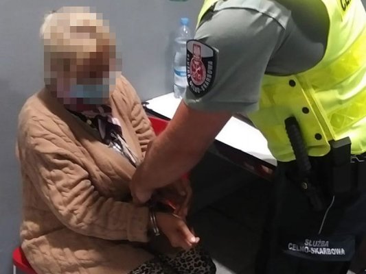 Grójecka Policja prowadzi sprawę 81-latki i narkotyków wartych 2,4 mln zł