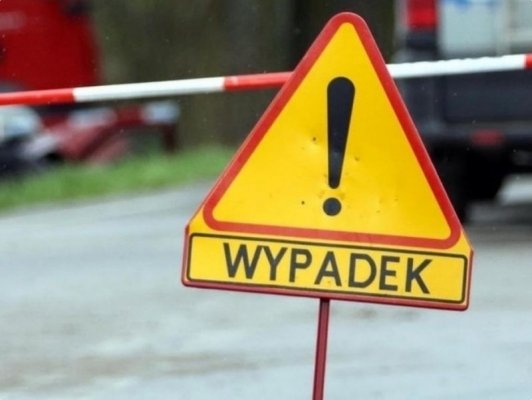 W Starej Wsi audi wjechało w seicento. Pięć osób trafiło do szpitala