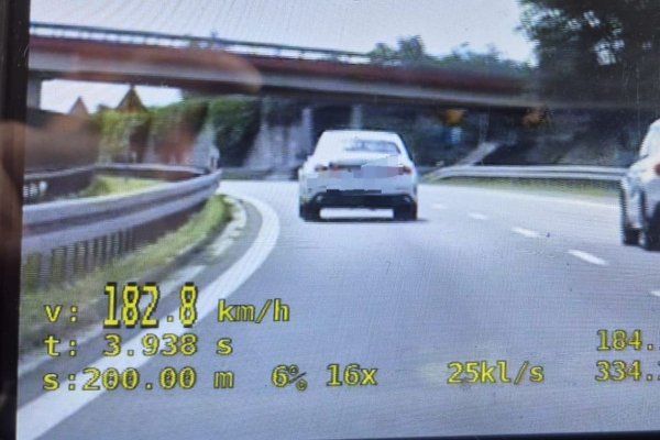 182 km/h na trasie S7. Brawura kosztowała kierowcę 2000 zł i 14 punktów karnych